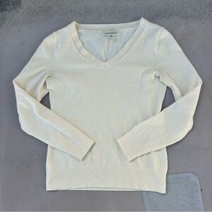 Banana Republic Cream V-Neck Sweater